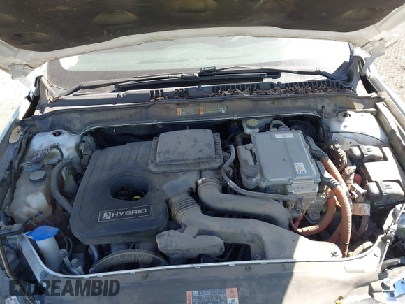2016 Ford Fusion SE Hybrid with VIN 3FA6P0LU1GR127280, listed as a IAAI auction lot 41754682 with 194,357 mi miles. Bid and sale history available at carsss.com. Image 10.