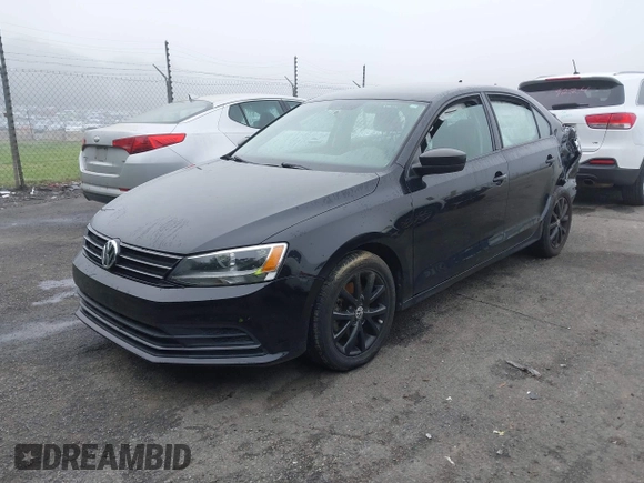 2015 Volkswagen Jetta SE with VIN 3VWD17AJ0FM253692, listed as a IAAI auction lot 42269625 with 133,143 mi miles and . Bid and sale history available at DreamBid. Image 2.