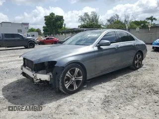 2017 Mercedes-Benz E 300 Luxury with VIN WDDZF4JB8HA114272, listed as a Copart auction lot 58688185 with 64,926 mi miles and Salvage title. Bid and sale history available at DreamBid. Image 1.