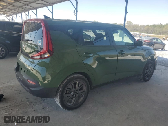 2021 Kia Soul EX with VIN KNDJ33AU5M7126141, listed as a Copart auction lot 51052035 with 84,178 mi miles and Salvage Title. Bid and sale history available at carsss.com. Image 3.