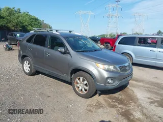 2011 Kia Sorento LX with VIN 5XYKTDA18BG075427, listed as a IAAI auction lot 42597756 with 204,031 mi miles and . Bid and sale history available at DreamBid. Image 1.