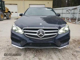 2014 Mercedes-Benz E 550 Sport with VIN WDDHF9BB2EA941669, listed as a Copart auction lot 43350365 with 131,978 mi miles and Salvage Title. Bid and sale history available at DreamBid. Image 5.