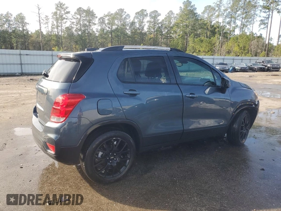 2022 Chevrolet Trax LT with VIN KL7CJPSM5NB565811, listed as a Copart auction lot 86262184 with 19,148 mi miles and Salvage Title. Bid and sale history available at carsss.com. Image 3.