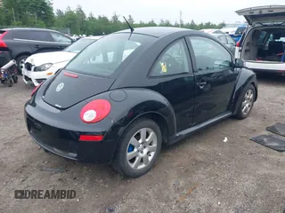 2010 Volkswagen Beetle with VIN 3VWPG3AG2AM016977, listed as a IAAI auction lot 42464694 with 151,698 mi miles and . Bid and sale history available at DreamBid. Image 4.