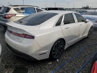 2020 Lincoln MKZ Reserve z VIN 3LN6L5E92LR610827, wystawiony jako Copart lot #55257895 z przebiegiem Nie podano mil oraz Nie do naprawy • Non repairable. Historia ofert i sprzedaży dostępna na DreamBid. Obrazek 3.