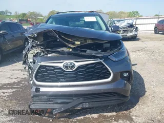 2021 Toyota Highlander L with VIN 5TDZZRAH3MS523182, listed as a IAAI auction lot 42052236 with 62,721 mi miles and . Bid and sale history available at DreamBid. Image 13.