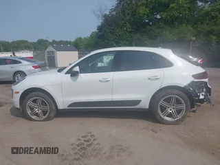 2018 Porsche Macan with VIN WP1AA2A58JLB19260, listed as a IAAI auction lot 42378053 with 111,521 mi miles and . Bid and sale history available at DreamBid. Image 15.