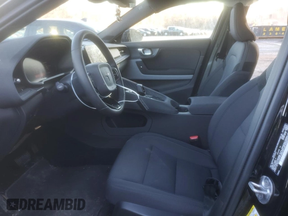 2024 Polestar 2 z VIN YSMFD3KA1RL222424, wystawiony jako Copart lot #47779655 z przebiegiem 8 575 mil mil oraz Szkoda całkowita • Salvage title. Historia ofert i sprzedaży dostępna na DreamBid. Obrazek 7.