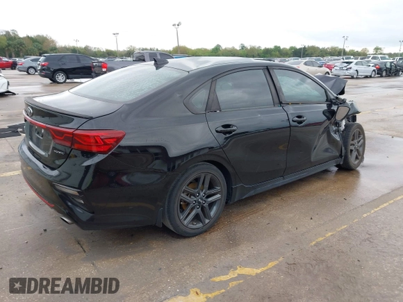 2020 Kia Forte GT-Line with VIN 3KPF34ADXLE165818, listed as a IAAI auction lot 41753657 with 58,079 mi miles. Bid and sale history available at carsss.com. Image 4.
