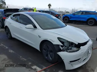 2018 Tesla Model 3 Long Range Battery with VIN 5YJ3E1EA3JF023300, listed as a IAAI auction lot 41925504 with 100,512 mi miles and . Bid and sale history available at DreamBid. Image 1.