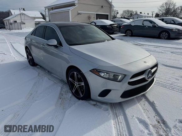 2022 Mercedes-Benz A 220 with VIN W1K3G4EB5NJ334350, listed as a Copart auction lot 43960835 with 93,630 mi miles and Clean Title. Bid and sale history available at DreamBid. Image 4.