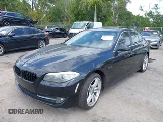 2011 BMW 5 Series 528i with VIN WBAFR1C58BC750449, listed as a IAAI auction lot 42083667 with 212,094 mi miles and . Bid and sale history available at carsss.com. Image 6.