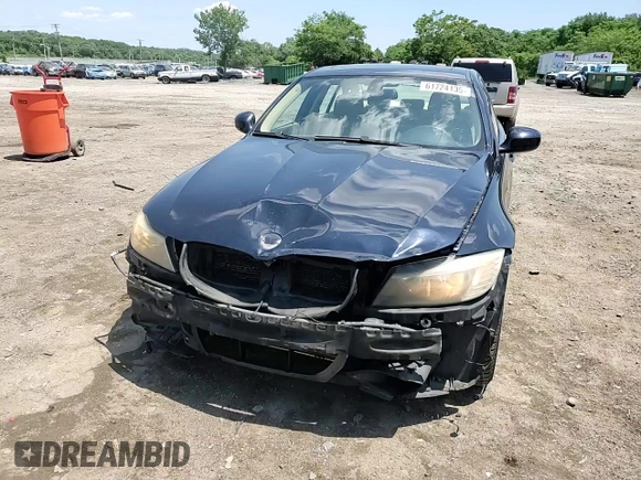 2009 BMW 3 Series 328i xDrive with VIN WBAPK53589A643505, listed as a Copart auction lot 61724135 with 116,693 mi miles and Salvage title. Bid and sale history available at DreamBid. Image 14.