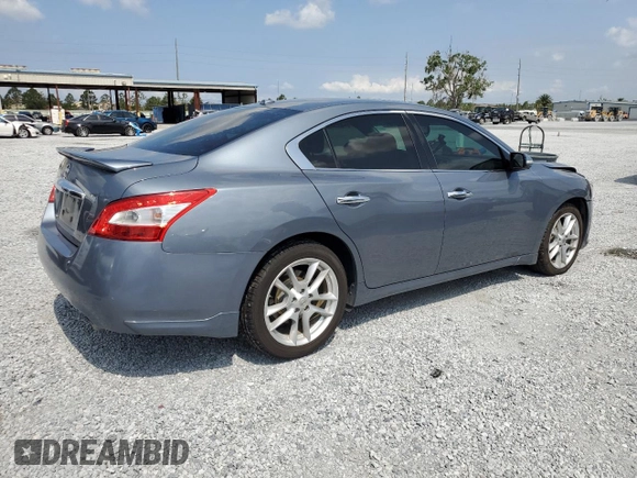 2010 Nissan Maxima SV z VIN 1N4AA5AP0AC829036, wystawiony jako Copart lot #56487895 z przebiegiem 117 783 mil mil oraz Szkoda całkowita • Salvage title. Historia ofert i sprzedaży dostępna na DreamBid. Obrazek 3.