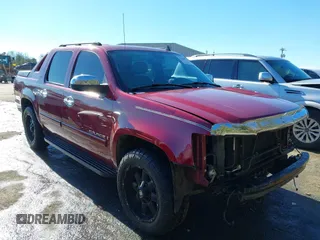 2007 Chevrolet Avalanche LTZ with VIN 3GNFK123X7G135629, listed as a IAAI auction lot 41348757 with 240,170 mi miles. Bid and sale history available at carsss.com. Image 1.