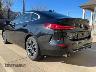 2022 BMW 2 Series 228i z VIN WBA53AK0XN7K12786, wystawiony jako Copart lot #48217205 z przebiegiem 49 677 mil mil oraz Czysty tytuł • Clean title. Historia ofert i sprzedaży dostępna na DreamBid. Obrazek 3.