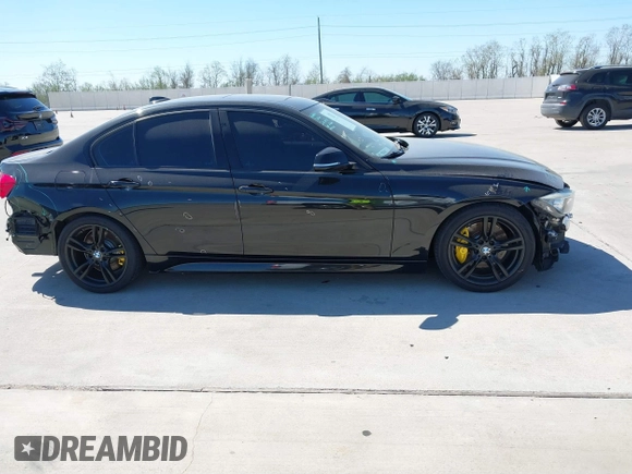 2015 BMW 3 Series 335i z VIN WBA3A9G5XFNT09113, wystawiony jako IAAI lot #41848822 z przebiegiem 175 604 mil mil oraz . Historia ofert i sprzedaży dostępna na DreamBid. Obrazek 13.