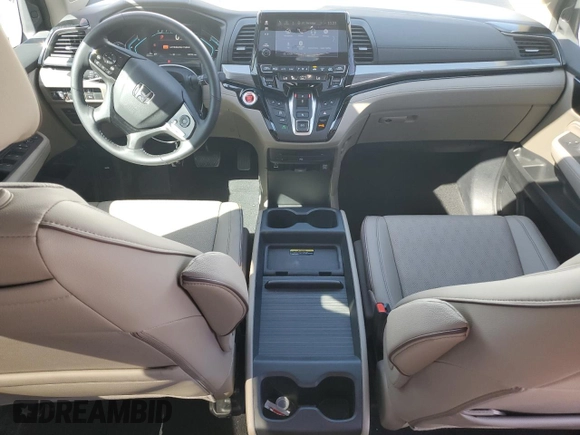 2024 Honda Odyssey Elite with VIN 5FNRL6H90RB039223, listed as a Copart auction lot 48995265 with 9,740 mi miles and Salvage Title. Bid and sale history available at carsss.com. Image 8.