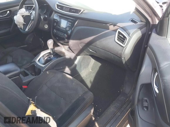 2016 Nissan Rogue SV with VIN 5N1AT2MT4GC880023, listed as a IAAI auction lot 41770822 with 174,843 mi miles. Bid and sale history available at carsss.com. Image 5.