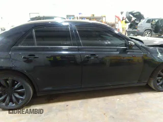 2014 Chrysler 300 S with VIN 2C3CCABG2EH343503, listed as a IAAI auction lot 40934463 with 128,876 mi miles and . Bid and sale history available at carsss.com. Image 13.