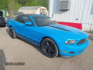 2011 Ford Mustang V6 with VIN 1ZVBP8EM4B5110048, listed as a IAAI auction lot 42104845 with 141,294 mi miles and . Bid and sale history available at DreamBid. Image 1.