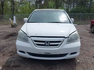 2007 Honda Odyssey EX-L with VIN 5FNRL38667B414310, listed as a IAAI auction lot 41864185 with 199,967 mi miles. Bid and sale history available at carsss.com. Image 6.