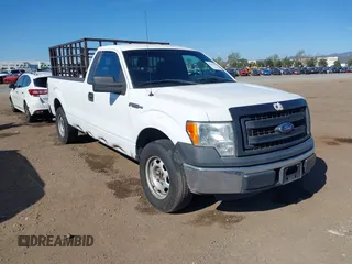2013 Ford F-150 XL z VIN 1FTMF1CM9DKG51464, wystawiony jako IAAI lot #41975337 z przebiegiem 344 078 mil mil oraz . Historia ofert i sprzedaży dostępna na DreamBid. Obrazek 1.