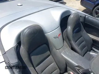 2005 Chevrolet Corvette with VIN 1G1YY34U055128686, listed as a IAAI auction lot 42035318 with 1 mi miles. Bid and sale history available at carsss.com. Image 8.