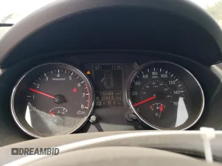 2011 Nissan Rogue S z VIN JN8AS5MT2BW562406, wystawiony jako Copart lot #54988055 z przebiegiem 156 488 mil mil oraz Szkoda całkowita • Salvage title. Historia ofert i sprzedaży dostępna na DreamBid. Obrazek 9.