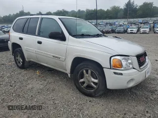 2005 GMC Envoy SLE with VIN 1GKDT13S252165382, listed as a Copart auction lot 62449393 with 199,563 mi miles and Non Repairable. Bid and sale history available at carsss.com. Image 4.