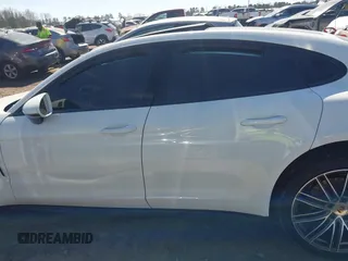 2018 Porsche Panamera с VIN WP0AA2A74JL105312, выставлен на аукционе IAAI как лот 41672584 с пробегом Не указан миль и . История ставок и продаж доступна на DreamBid. Изображение 14.