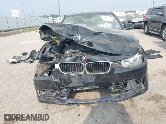 2015 BMW 3 Series 328i с VIN WBA3A5G57FNS89315, выставлен на аукционе IAAI как лот 42293358 с пробегом Не указан миль и . История ставок и продаж доступна на DreamBid. Изображение 12.