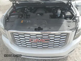 2019 GMC Yukon XL Denali with VIN 1GKS1HKJ3KR251642, listed as a Copart auction lot 76199674 with 0 mi miles and Salvage Title. Bid and sale history available at carsss.com. Image 12.