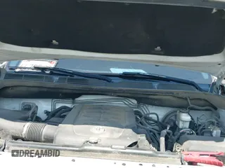 2015 Toyota Tundra SR5 с VIN 5TFDY5F18FX457842, выставлен на аукционе IAAI как лот 42587799 с пробегом 267 766 миль миль и . История ставок и продаж доступна на DreamBid. Изображение 19.