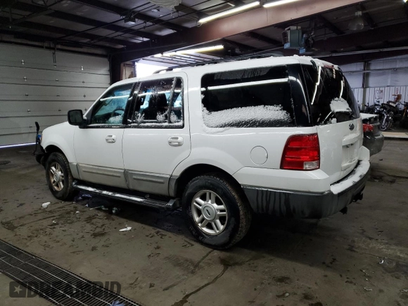 2005 Ford Expedition Special Service with VIN 1FMPU16565LA52584, listed as a Copart auction lot 82121934 with 184,558 mi miles and Salvage Title. Bid and sale history available at carsss.com. Image 2.