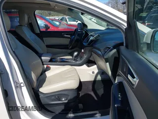2017 Ford Edge Titanium z VIN 2FMPK4K92HBB10842, wystawiony jako IAAI lot #41307667 z przebiegiem 109 385 mil mil oraz . Historia ofert i sprzedaży dostępna na DreamBid. Obrazek 5.