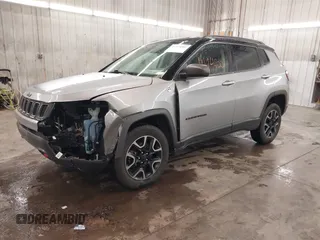 2019 Jeep Compass Trailhawk with VIN 3C4NJDDB8KT667863, listed as a IAAI auction lot 41944001 with 80,635 mi miles and . Bid and sale history available at DreamBid. Image 18.