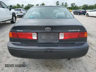 2001 Toyota Camry CE z VIN 4T1BG22K31U795050, wystawiony jako Copart lot #55054025 z przebiegiem 161 228 mil mil oraz Szkoda całkowita • Salvage title. Historia ofert i sprzedaży dostępna na DreamBid. Obrazek 6.