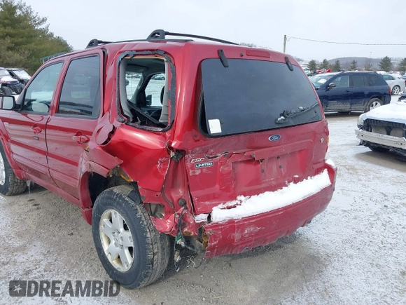 2007 Ford Escape Limited with VIN 1FMCU94127KC03555, listed as a IAAI auction lot 41620386 with 177,020 mi miles. Bid and sale history available at carsss.com. Image 6.