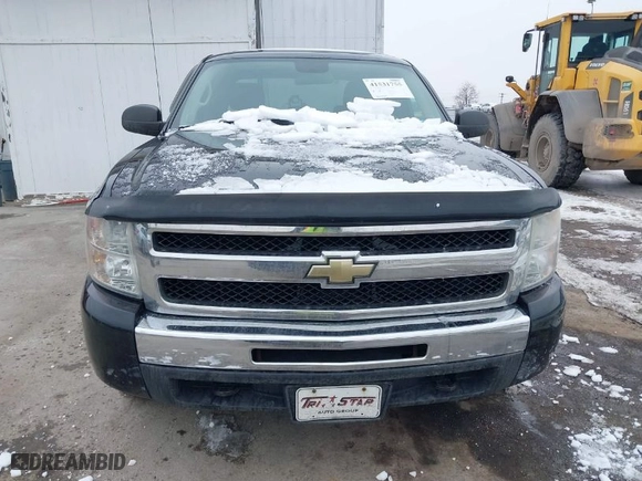 2010 Chevrolet Silverado 1500 LT with VIN 3GCRKSEA5AG191507, listed as a IAAI auction lot 41531755 with 220,184 mi miles. Bid and sale history available at carsss.com. Image 12.