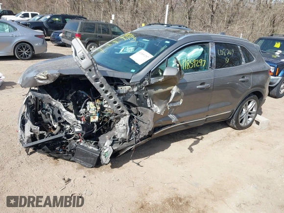 2017 Lincoln MKC Reserve with VIN 5LMCJ3D92HUL08269, listed as a IAAI auction lot 41859297 with 115,691 mi miles and . Bid and sale history available at DreamBid. Image 19.