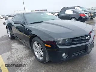 2012 Chevrolet Camaro 1LT z VIN 2G1FB1E38C9132584, wystawiony jako IAAI lot #41879988 z przebiegiem 128 342 mil mil oraz . Historia ofert i sprzedaży dostępna na DreamBid. Obrazek 1.