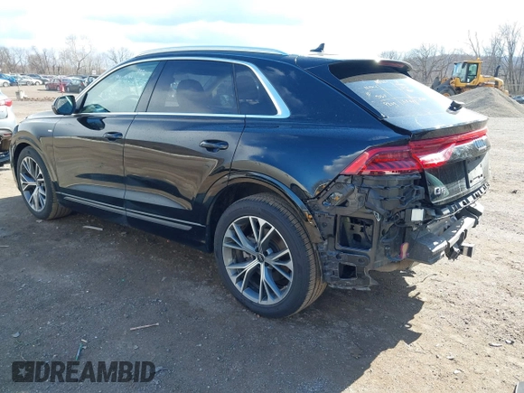 2023 Audi Q8 Prestige z VIN WA1FVBF10PD035688, wystawiony jako IAAI lot #41864567 z przebiegiem 27 219 mil mil oraz . Historia ofert i sprzedaży dostępna na DreamBid. Obrazek 3.