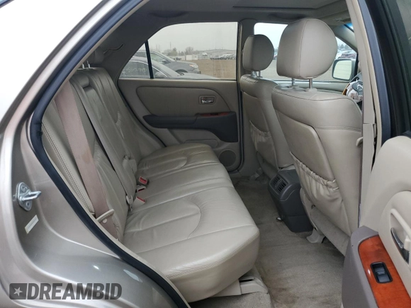 2001 Lexus RX 300 z VIN JTJHF10U910182130, wystawiony jako Copart lot #53809435 z przebiegiem Nie podano mil oraz Szkoda całkowita • Salvage title. Historia ofert i sprzedaży dostępna na DreamBid. Obrazek 10.