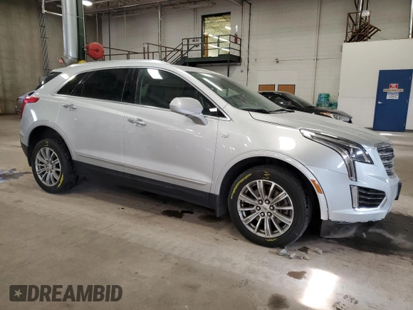 2017 Cadillac XT5 Luxury AWD z VIN 1GYKNDRS8HZ232420, wystawiony jako Copart lot #88865285 z przebiegiem 136 104 mil mil oraz Szkoda całkowita • Salvage title. Historia ofert i sprzedaży dostępna na DreamBid. Obrazek 4.