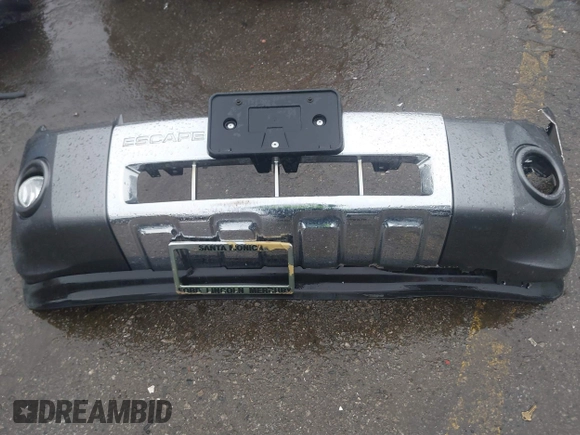 2010 Ford Escape Limited с VIN 1FMCU0EG8AKB81518, выставлен на аукционе IAAI как лот 41725893 с пробегом 142 640 миль миль и . История ставок и продаж доступна на DreamBid. Изображение 12.