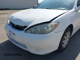 2006 Toyota Camry STD с VIN 4T1BE30K16U695700, выставлен на аукционе IAAI как лот 42477112 с пробегом 214 443 миль миль и . История ставок и продаж доступна на DreamBid. Изображение 17.