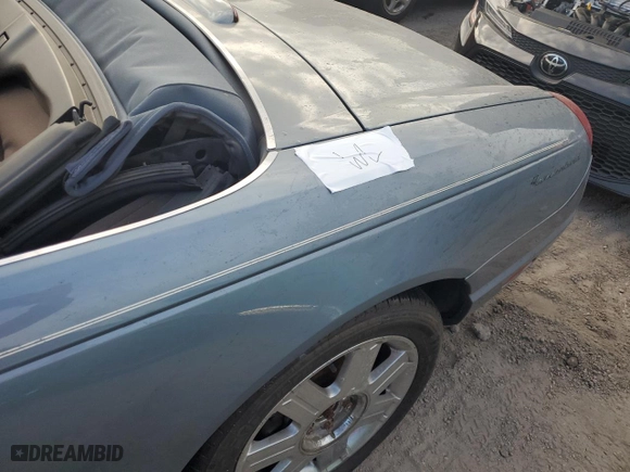 2005 Ford Thunderbird Deluxe with VIN 1FAHP60A45Y100448, listed as a Copart auction lot 74750734 with 0 mi miles and Non Repairable. Bid and sale history available at carsss.com. Image 12.