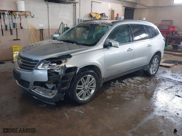 2015 Chevrolet Traverse LT with VIN 1GNKRGKD3FJ319541, listed as a IAAI auction lot 41592333 with 116,604 mi miles. Bid and sale history available at carsss.com. Image 2.