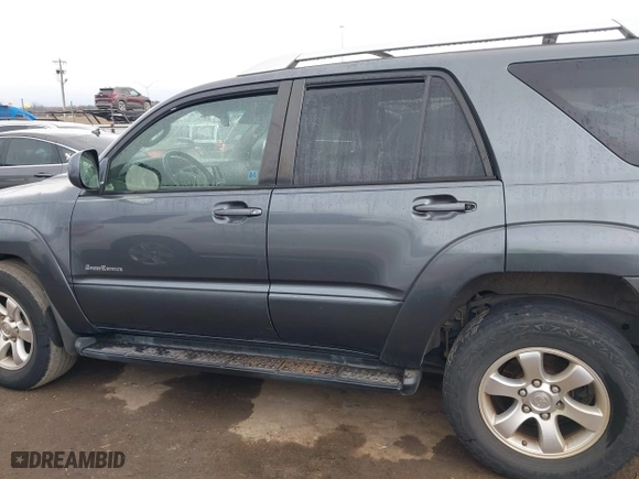 2005 Toyota 4Runner SR5 with VIN JTEZU14R258025609, listed as a IAAI auction lot 41492535 with 111,058 mi miles. Bid and sale history available at carsss.com. Image 14.